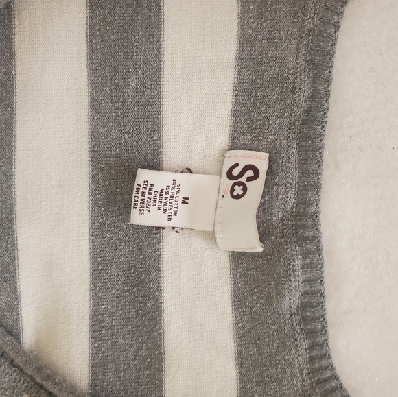 Grey and Ivory Sweater - Picture 4 of 5